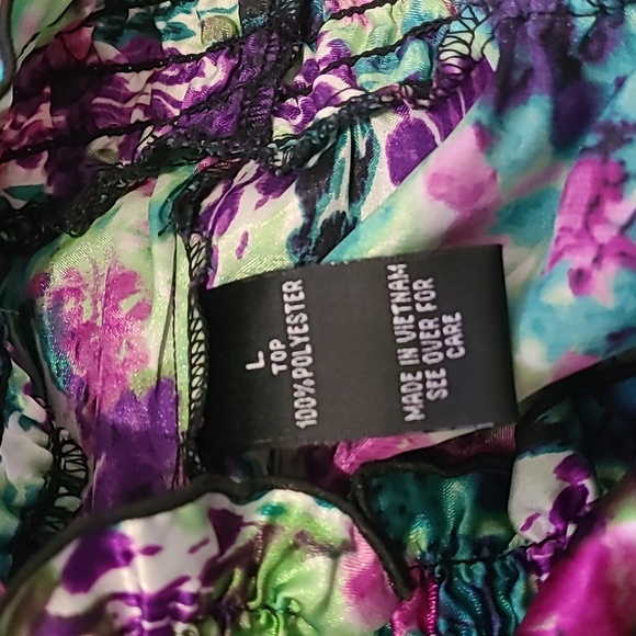 IZ Byer California,  100 % poly, bright color pallet,  sleeveless,  high neck - Picture 6 of 7